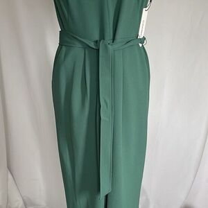 Elegant Green Jumpsuit with Belt